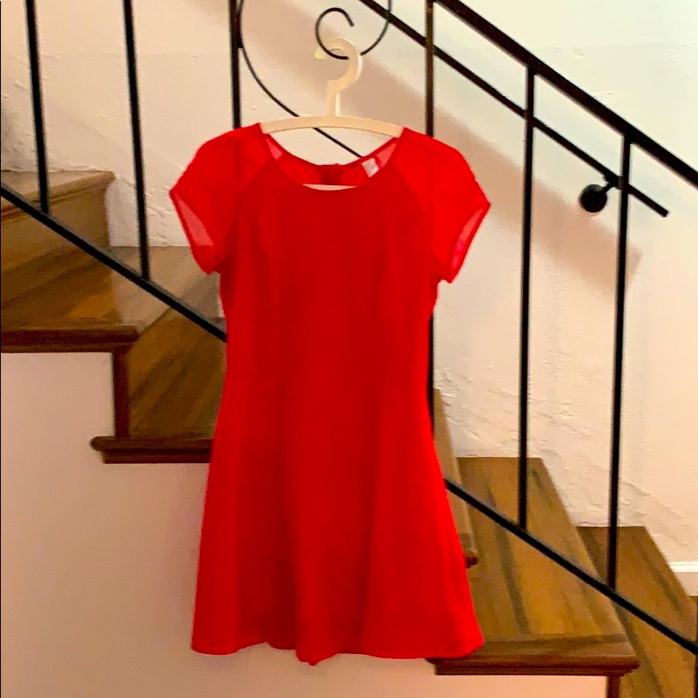PERFECT FOR VALENTINE'S DAY - H&M Red Short Sleeve Cap Dress